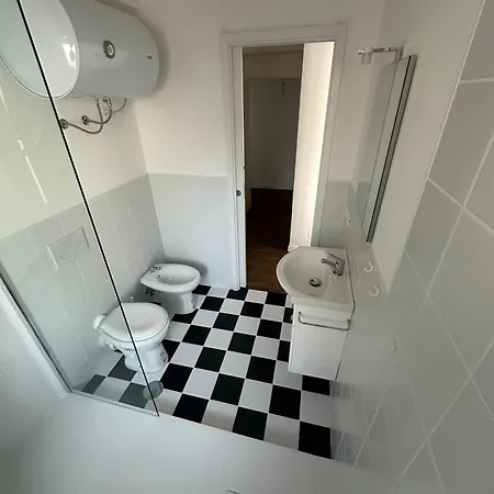 Private Davinz * Rom